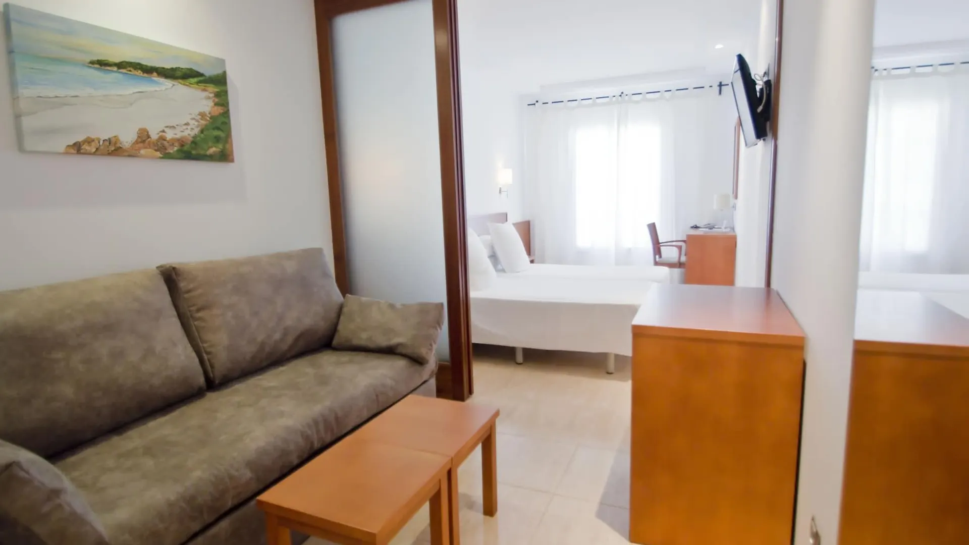 Hotel Jeni & Restaurant Es Mercadal