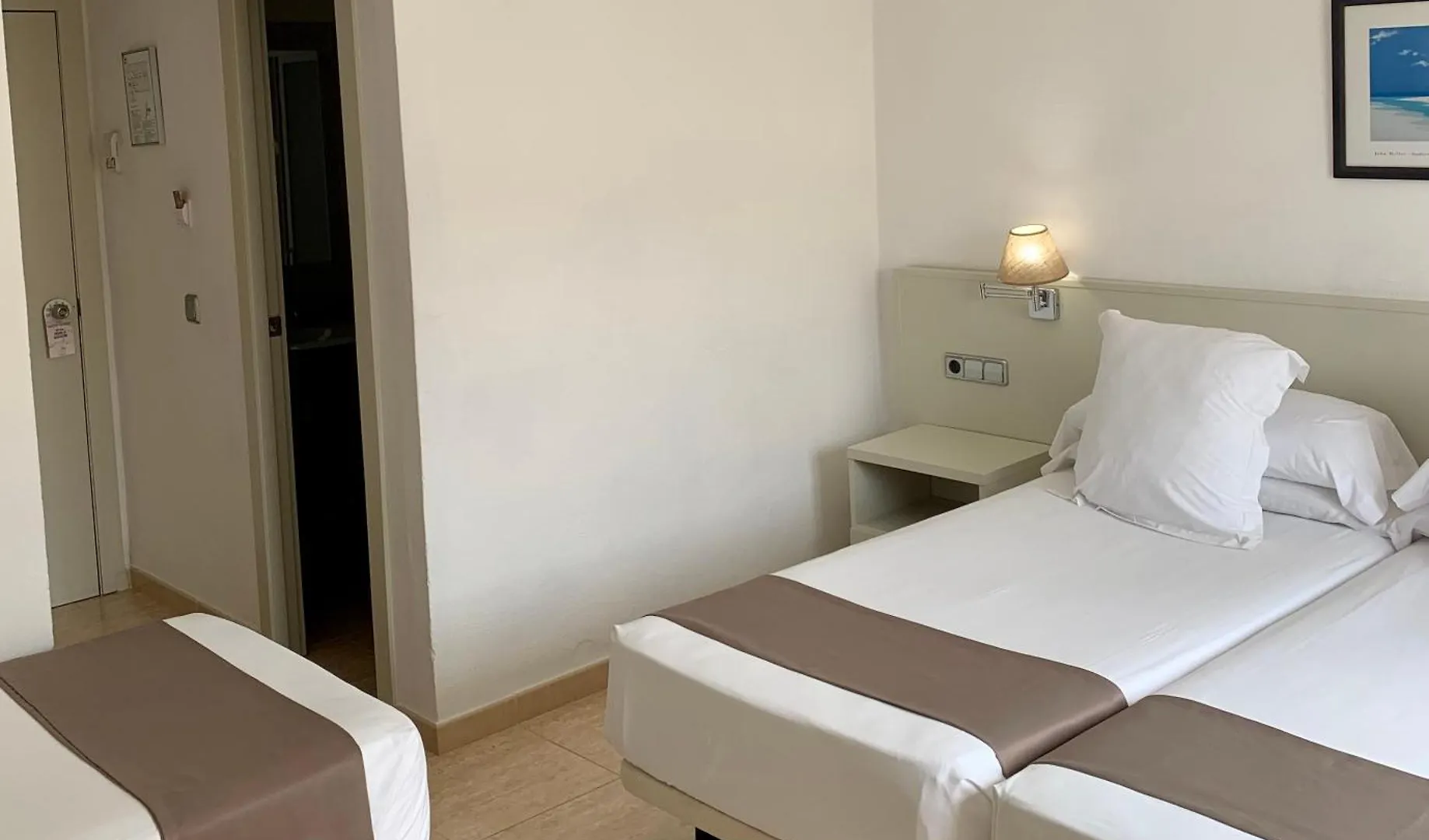 Hotel Jeni & Restaurant Es Mercadal
