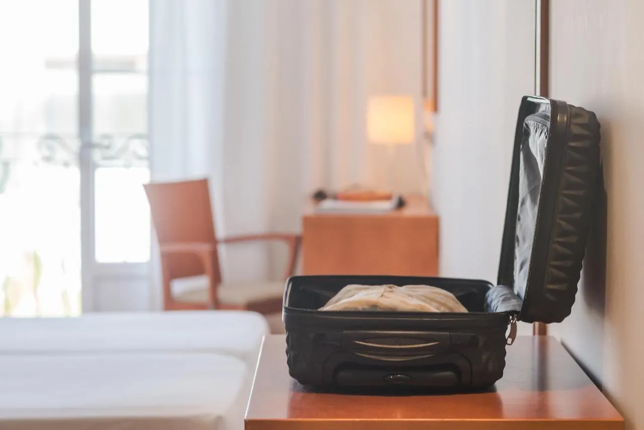 Hotel Jeni & Restaurant Es Mercadal
