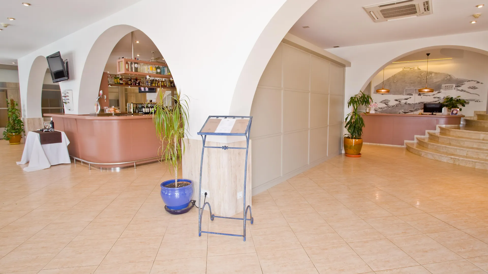 Hotel Jeni & Restaurant Es Mercadal