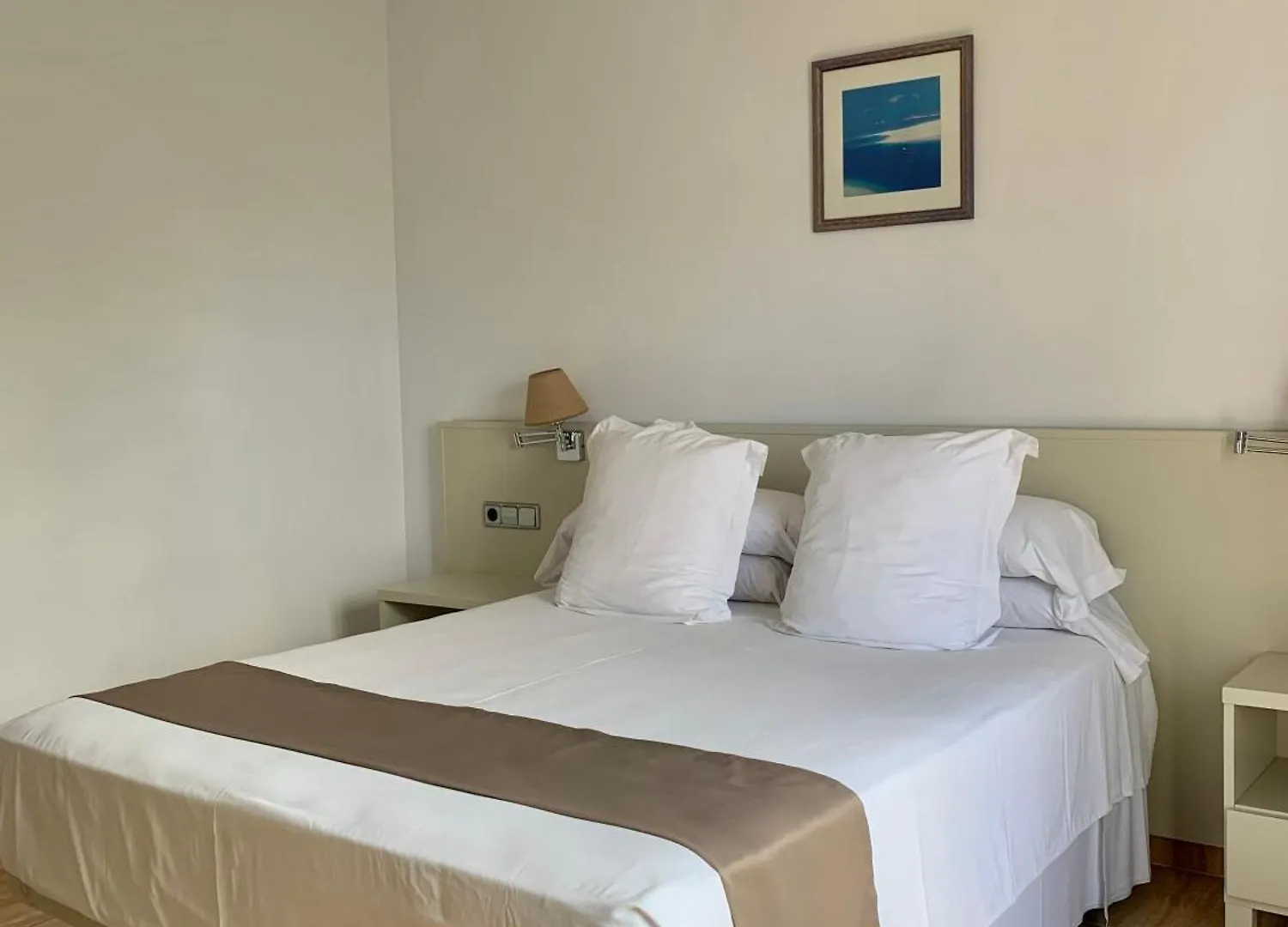 Hotel Jeni & Restaurant Es Mercadal