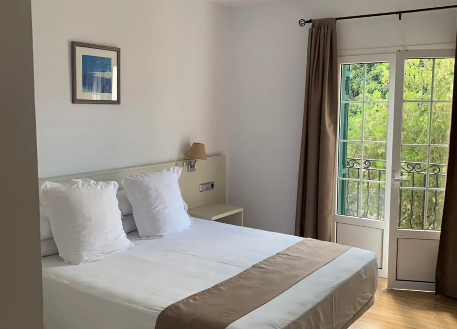 Hotel Jeni & Restaurant Es Mercadal Spagna