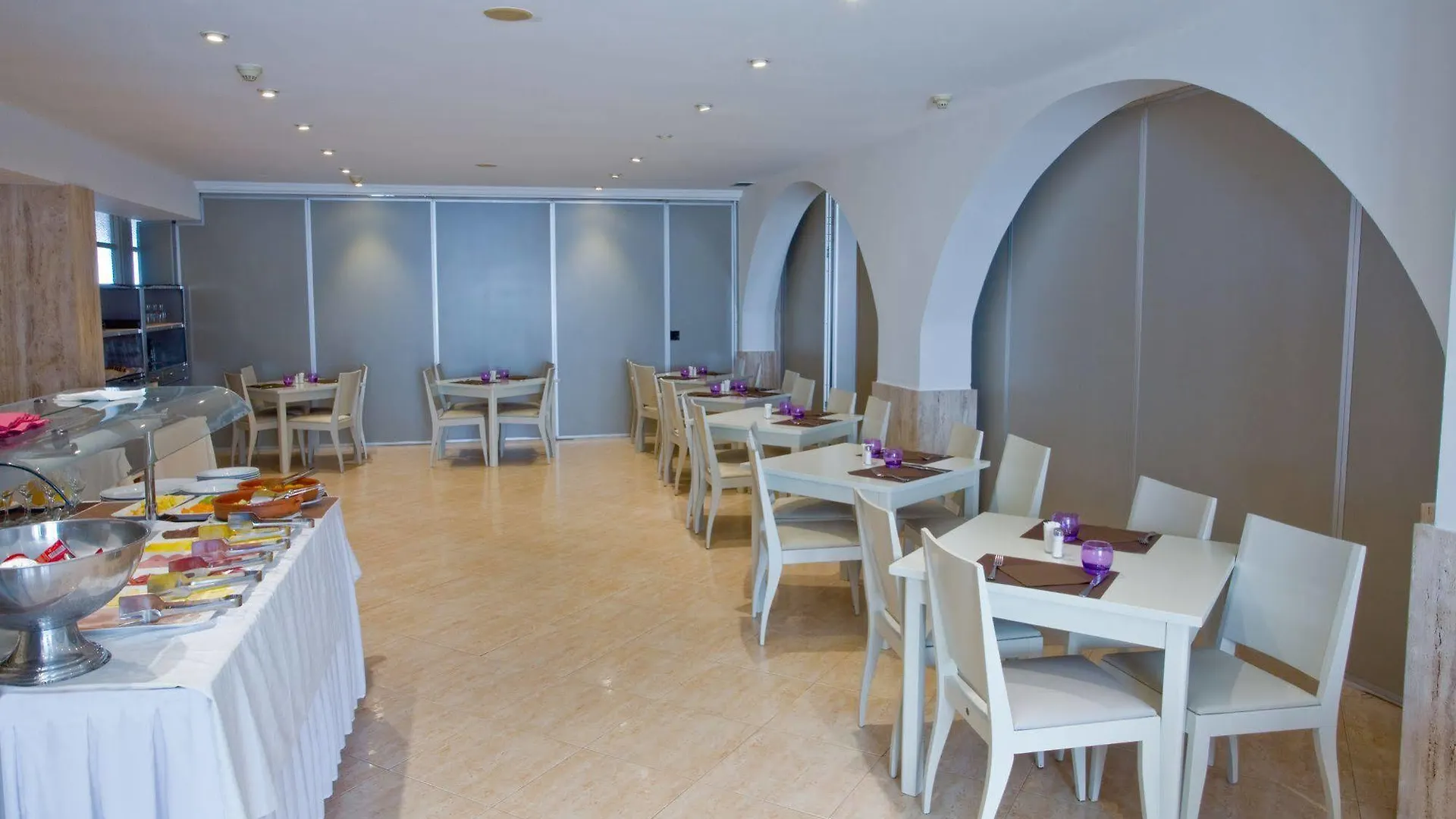Hotel Jeni & Restaurant Es Mercadal